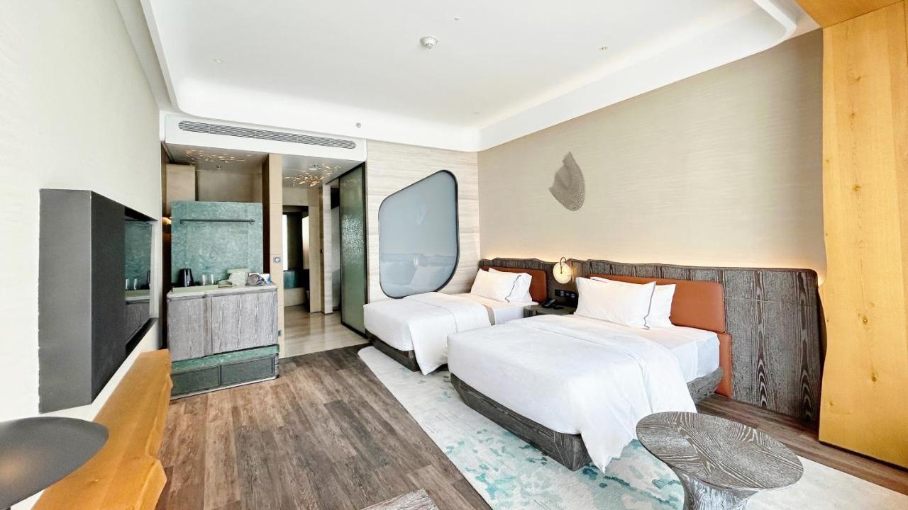 The Westin Yantai Hotel Екстериор снимка