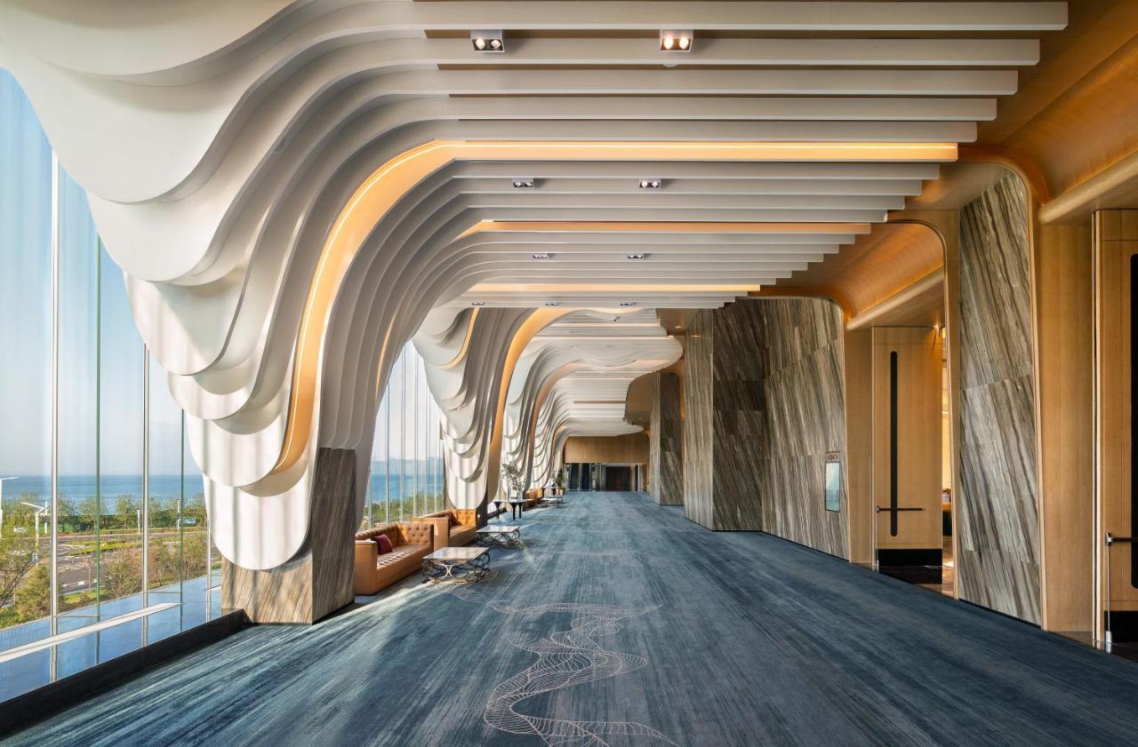 The Westin Yantai Hotel Екстериор снимка
