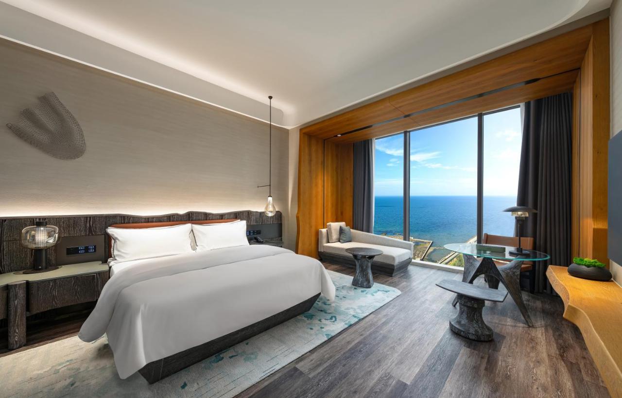 The Westin Yantai Hotel Екстериор снимка
