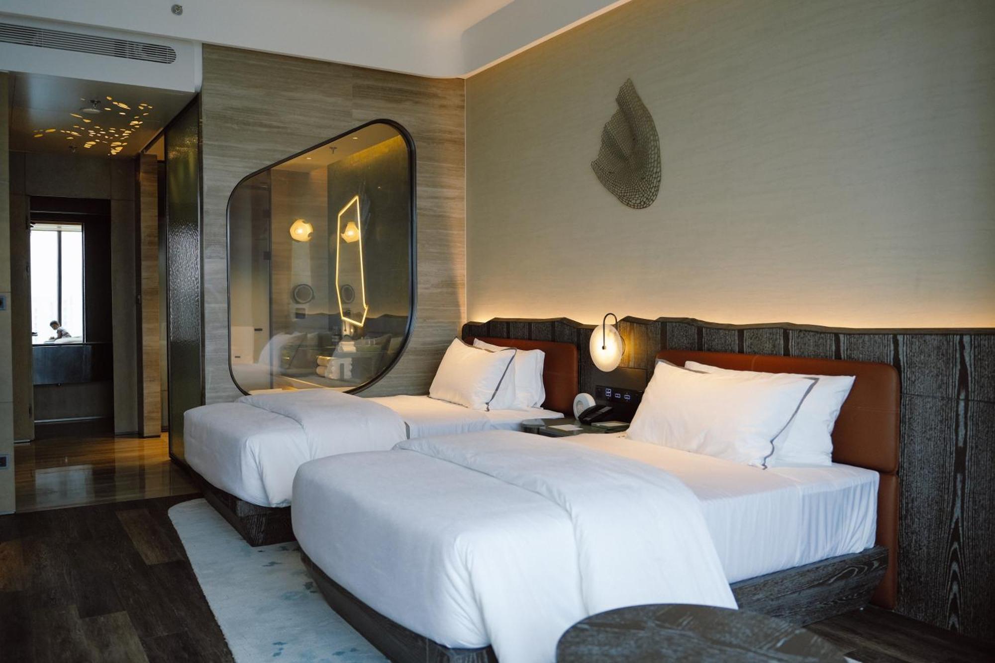 The Westin Yantai Hotel Екстериор снимка