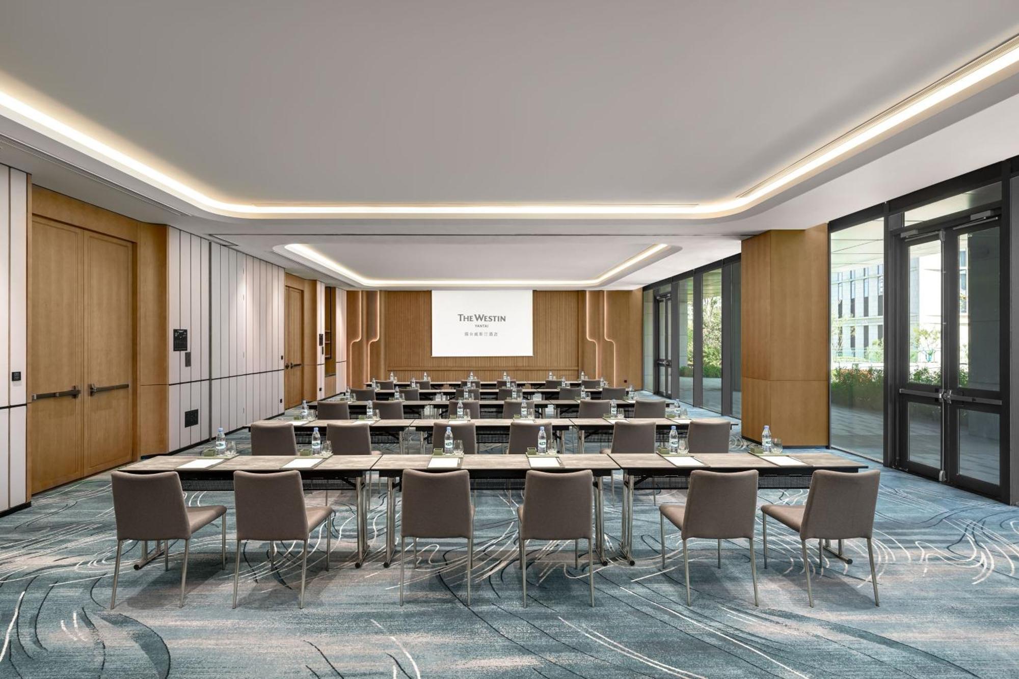 The Westin Yantai Hotel Екстериор снимка