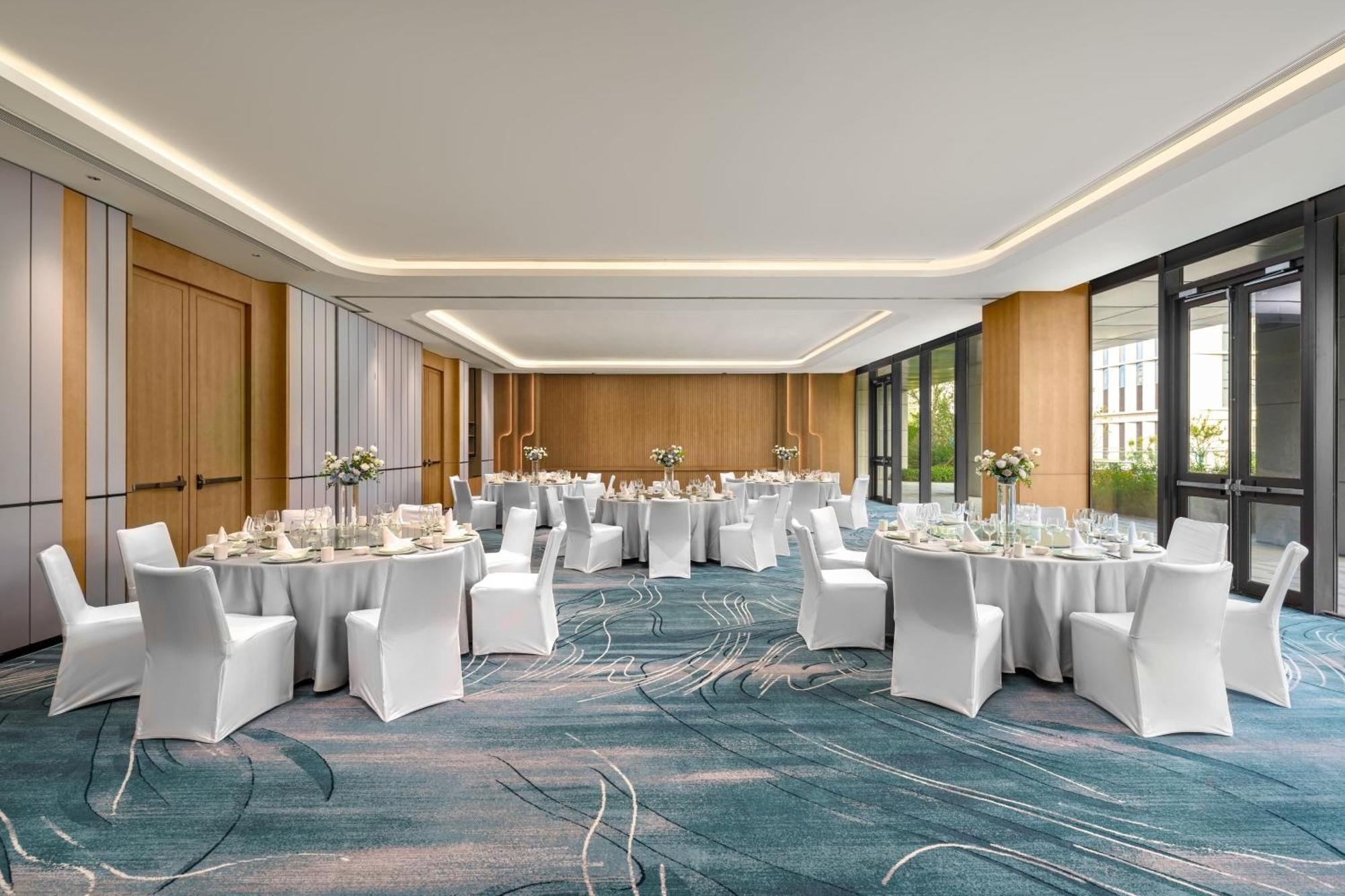 The Westin Yantai Hotel Екстериор снимка
