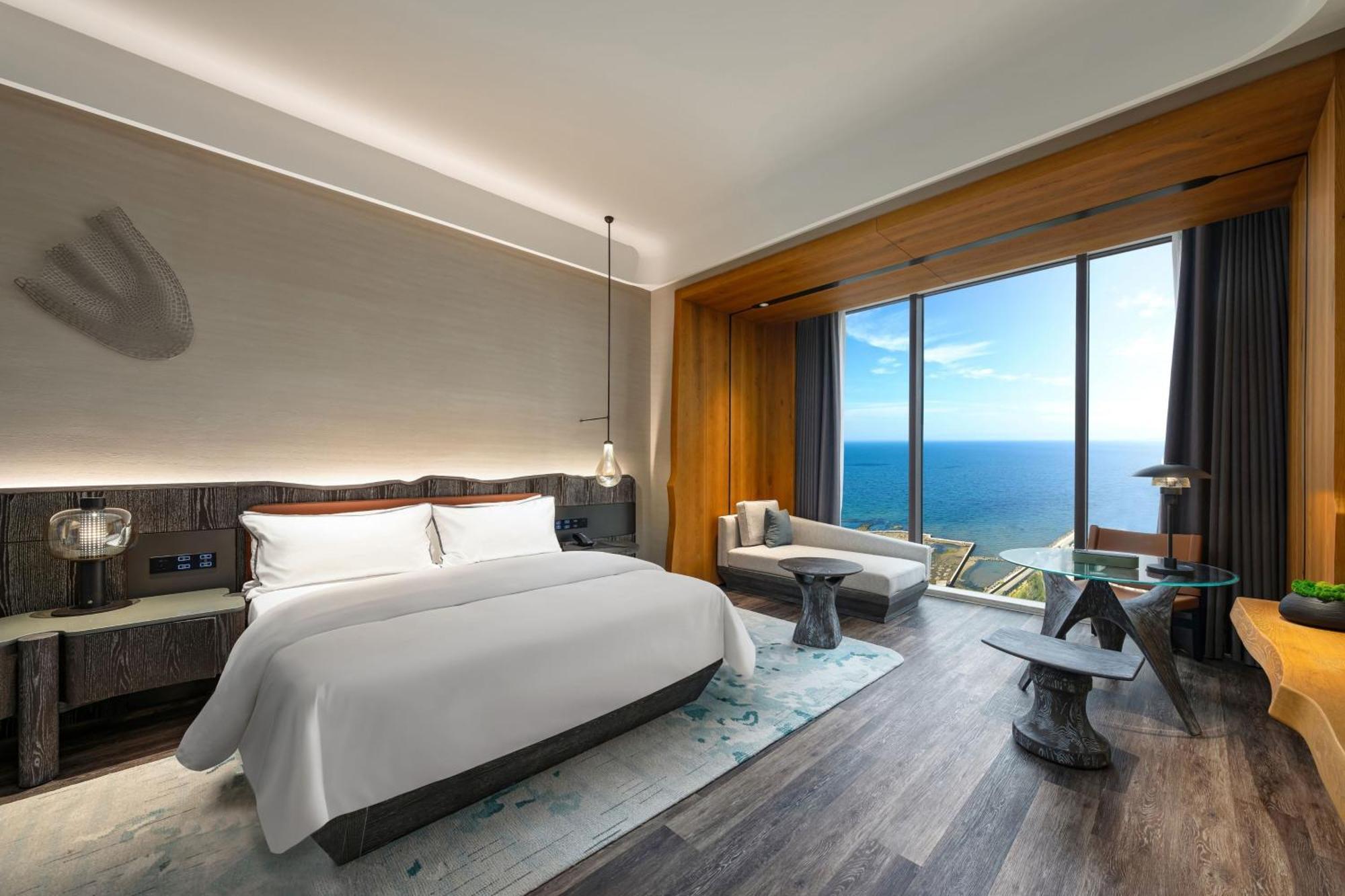 The Westin Yantai Hotel Екстериор снимка