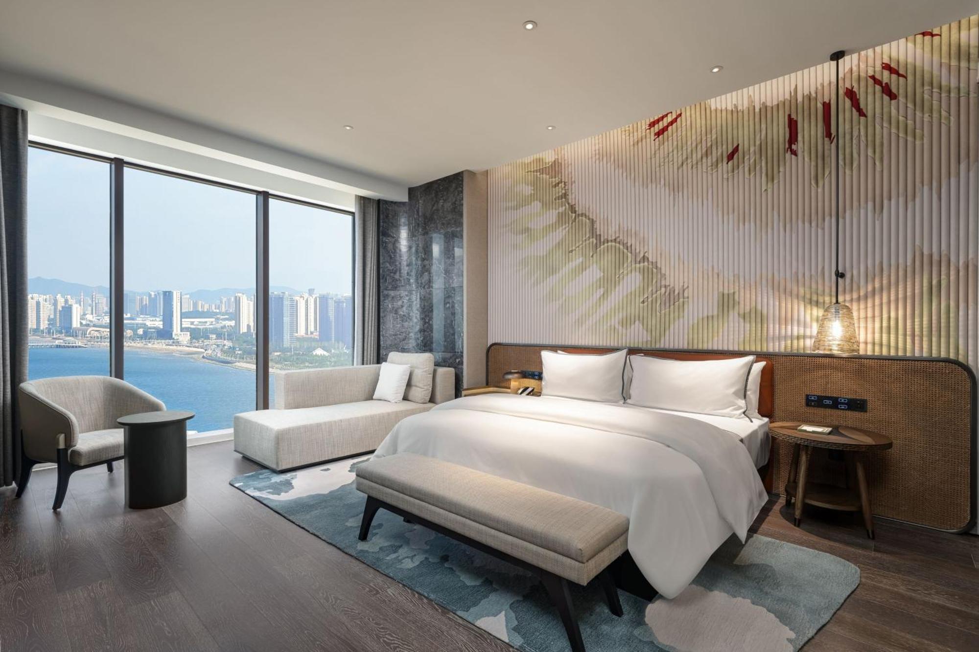The Westin Yantai Hotel Екстериор снимка