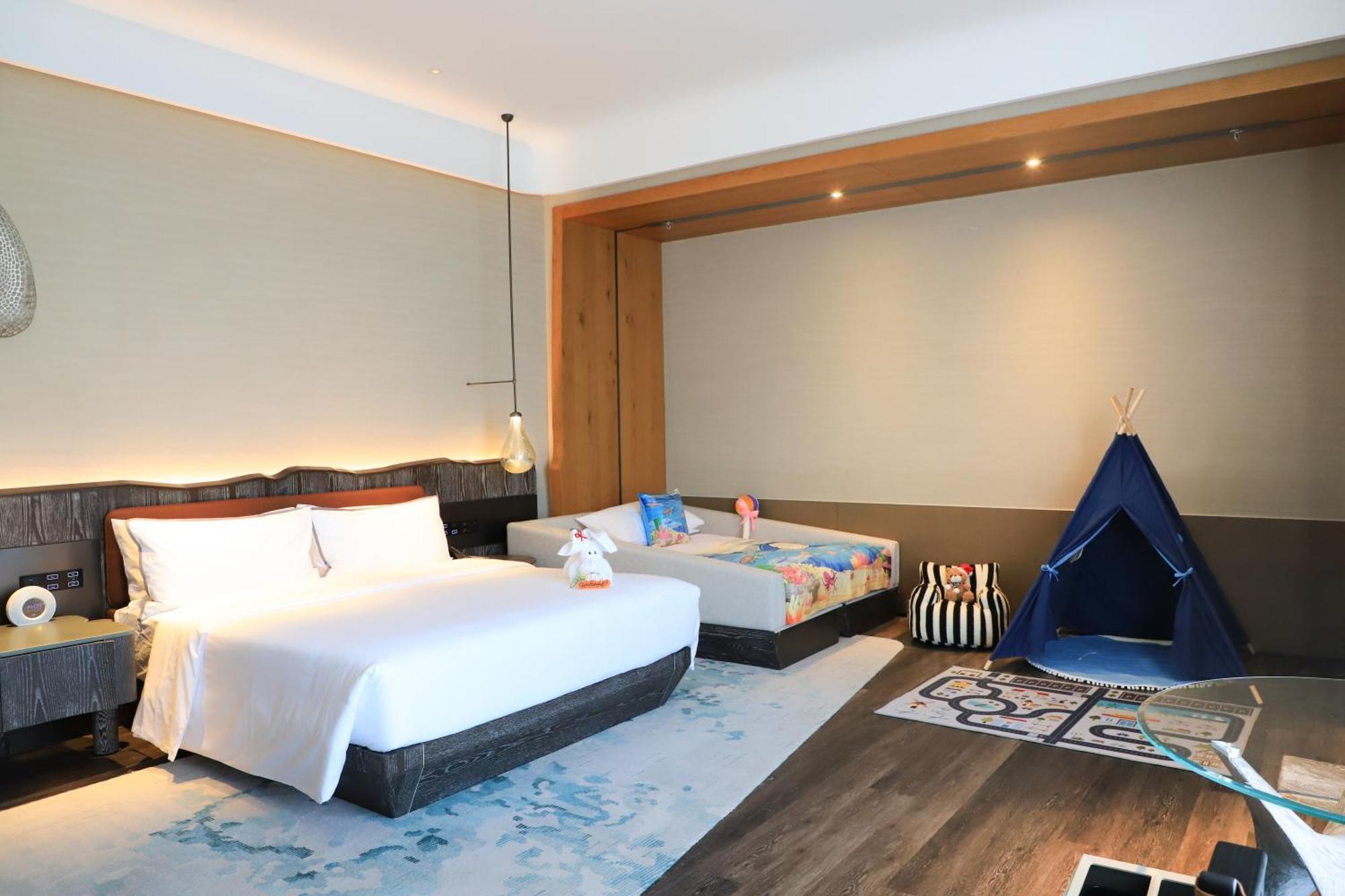 The Westin Yantai Hotel Екстериор снимка